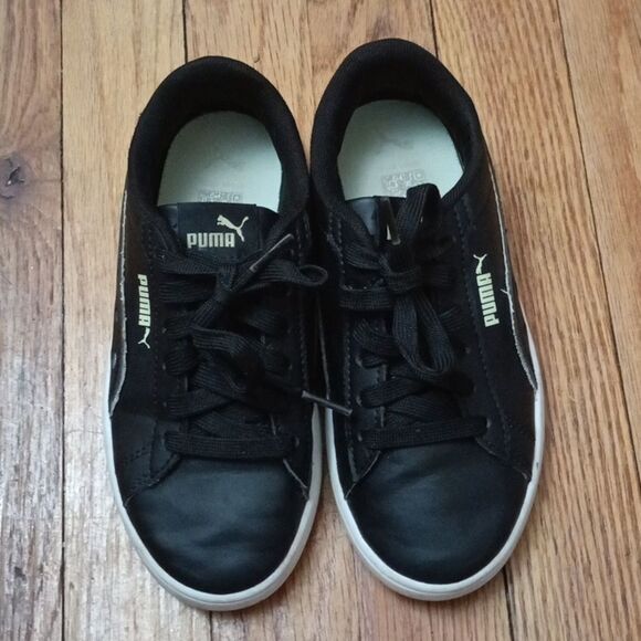 Puma Girls Black Sneakers sz 1C - Picture 1 of 9